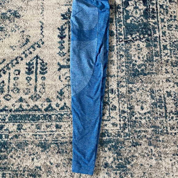 GymShark Leggings - Picture 2 of 3